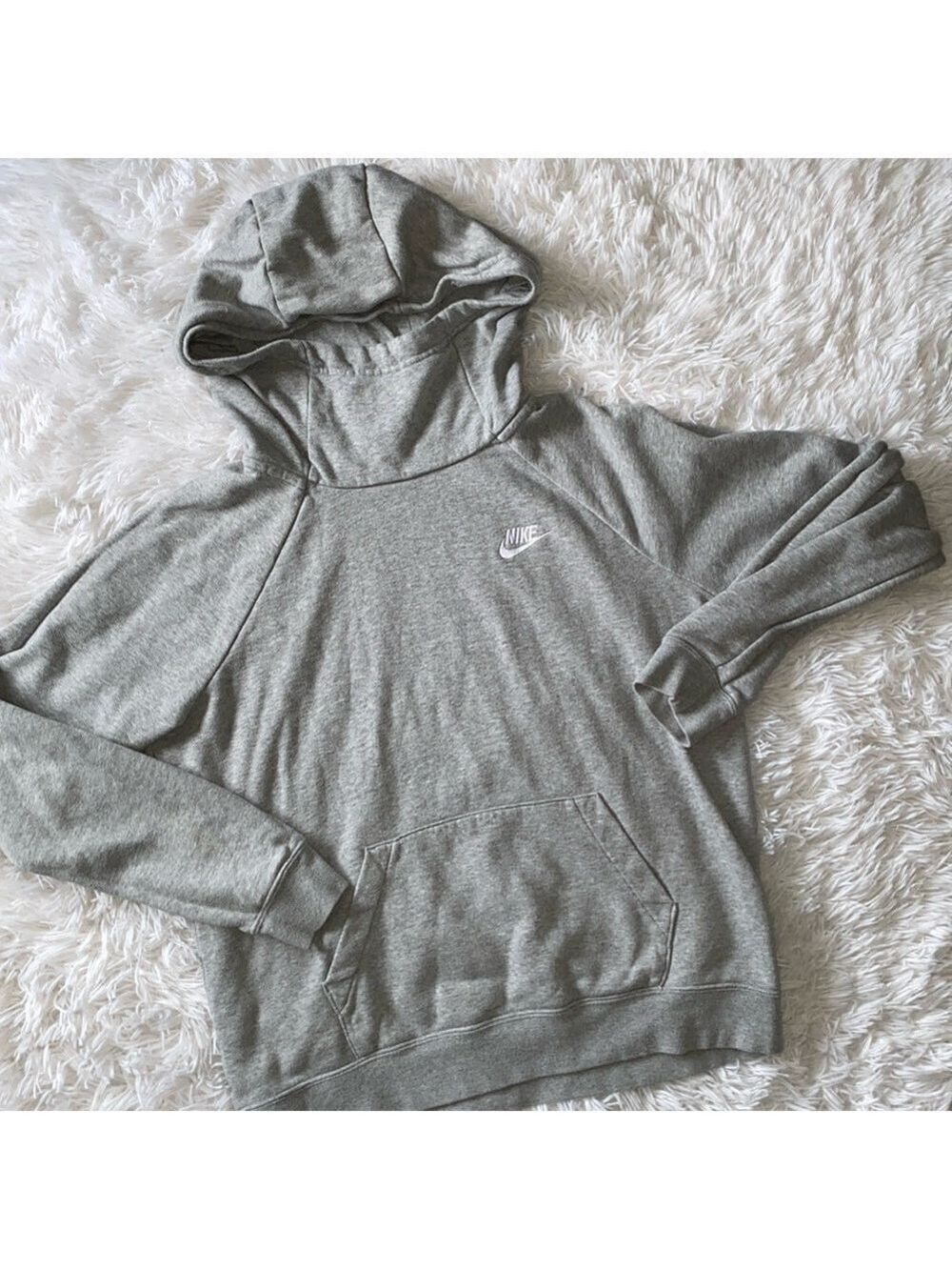 Nike woman’s gray hoodie